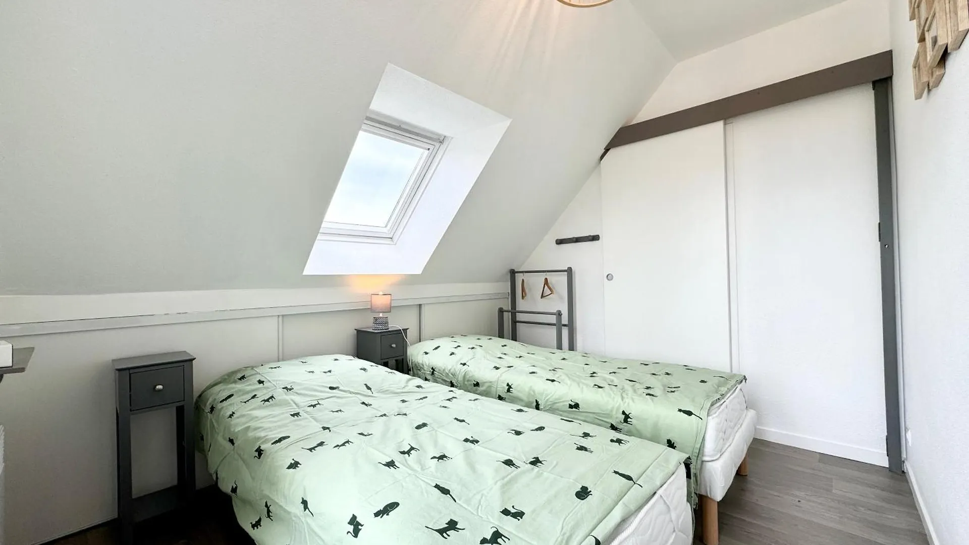 Appartement Charmant T3 duplex 2 Bord de mer Terrasse à Quiberon 0*,  France